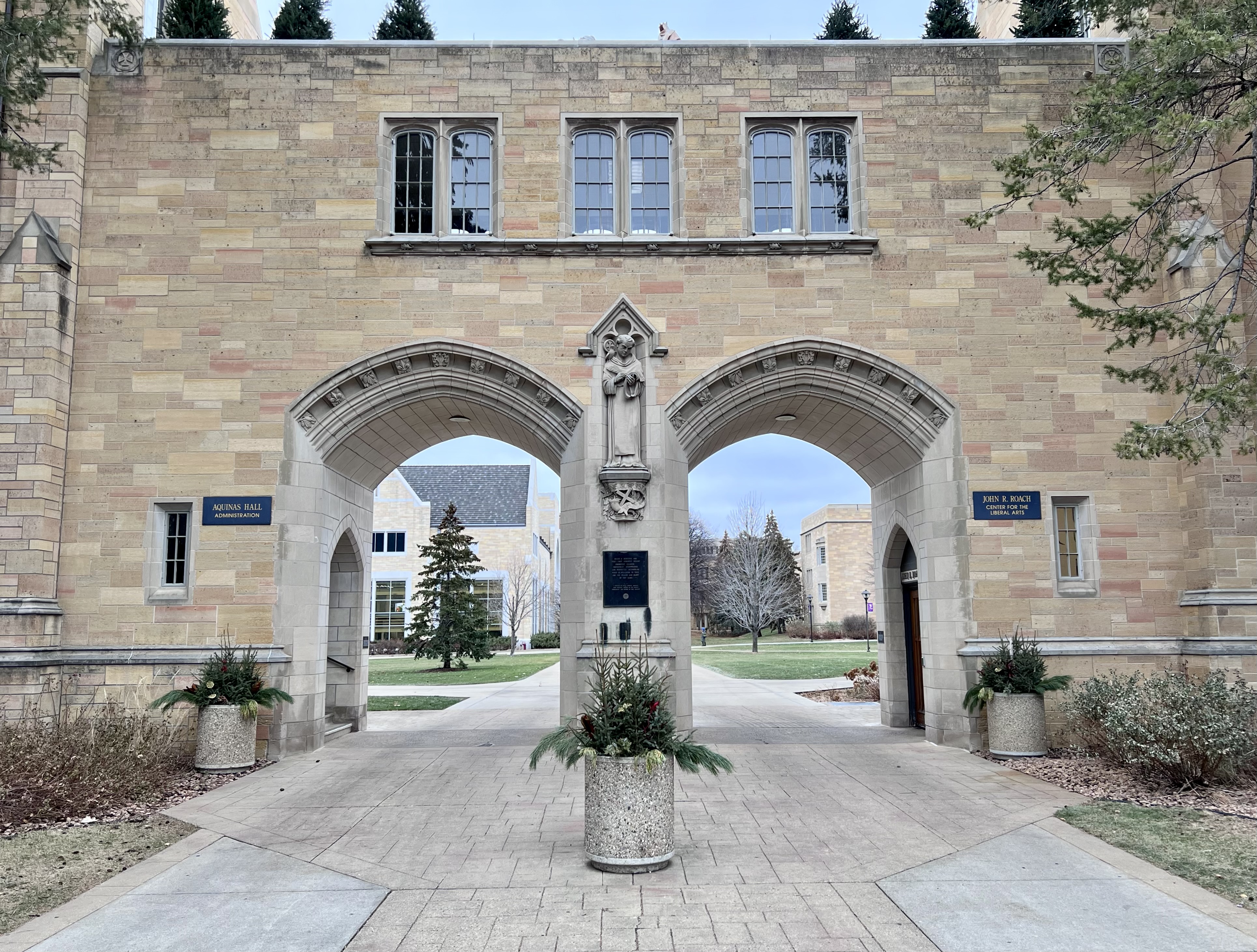 Thomas Aquinas statue mystery ties back to campus’ architectural past