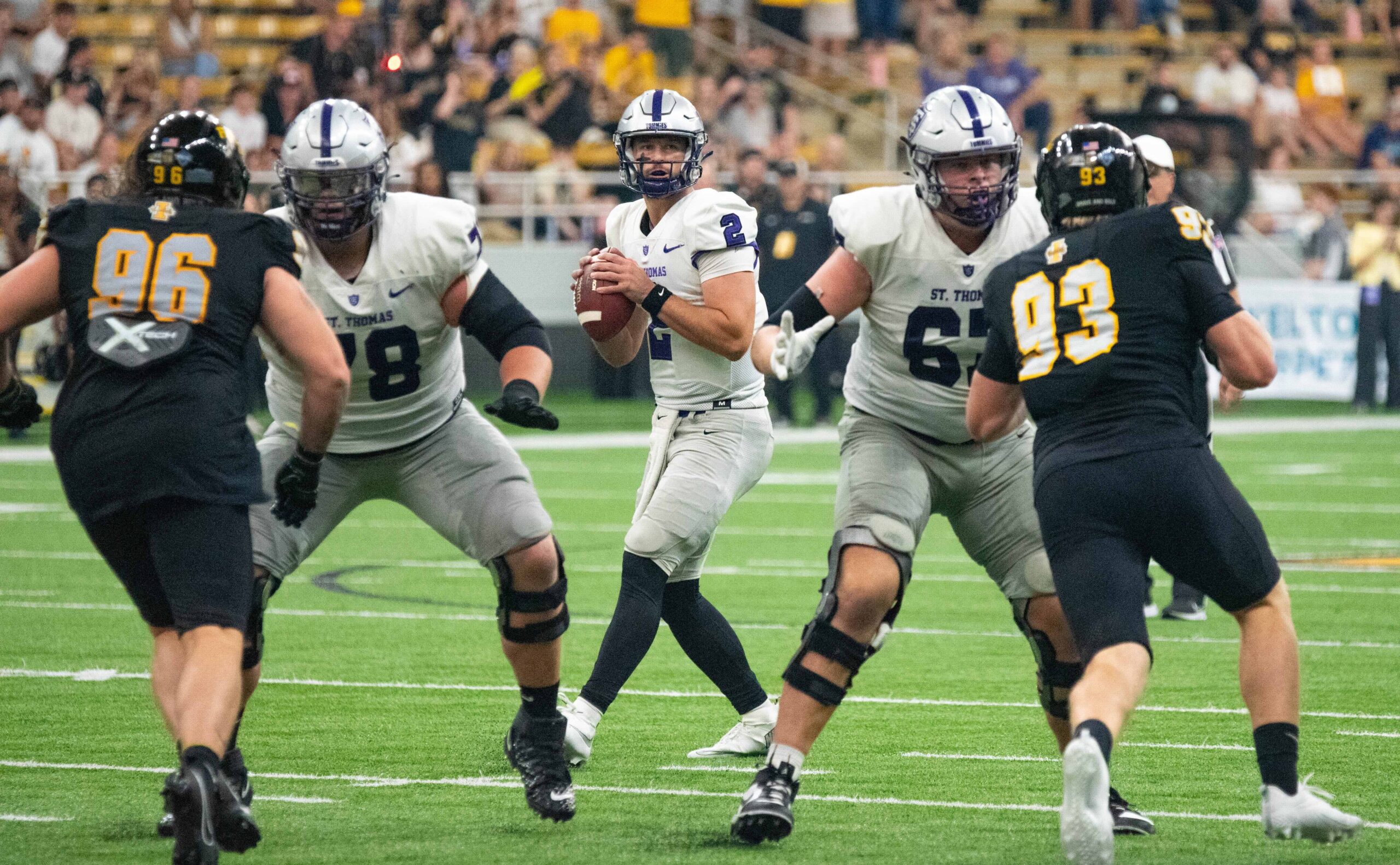 From College of Idaho to St. Thomas, how transfer QB Andy Peters landed back in D-I