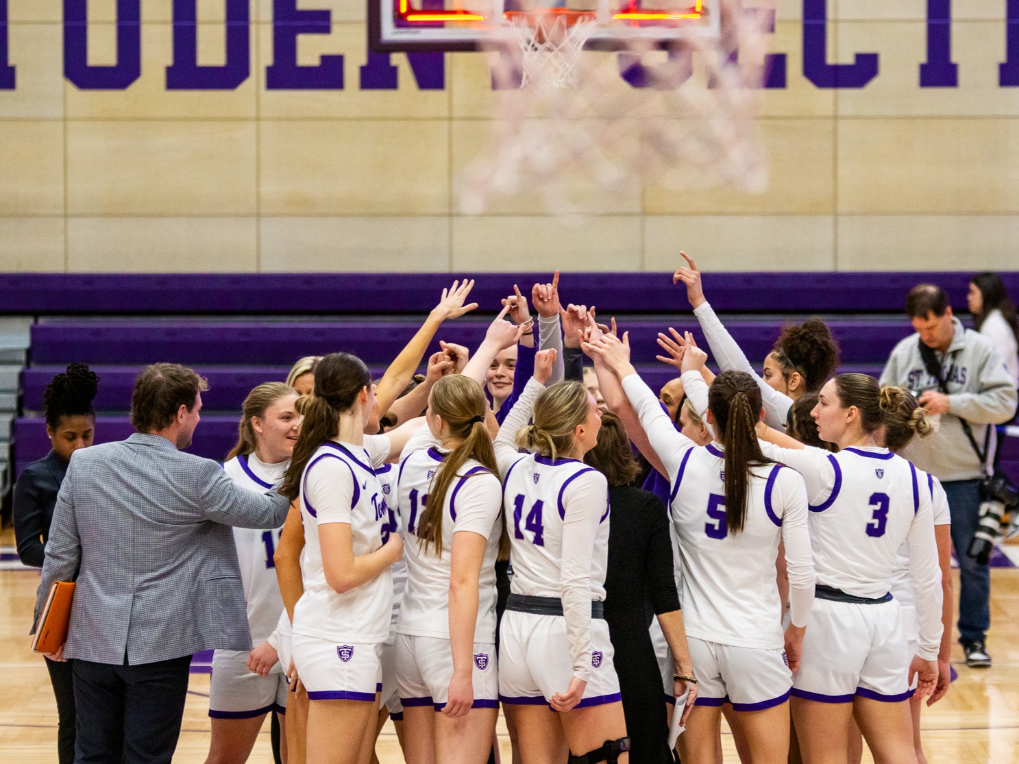 Tommie women’s basketball coach Ruth Sinn ‘beyond excited’ as team preps for home opener