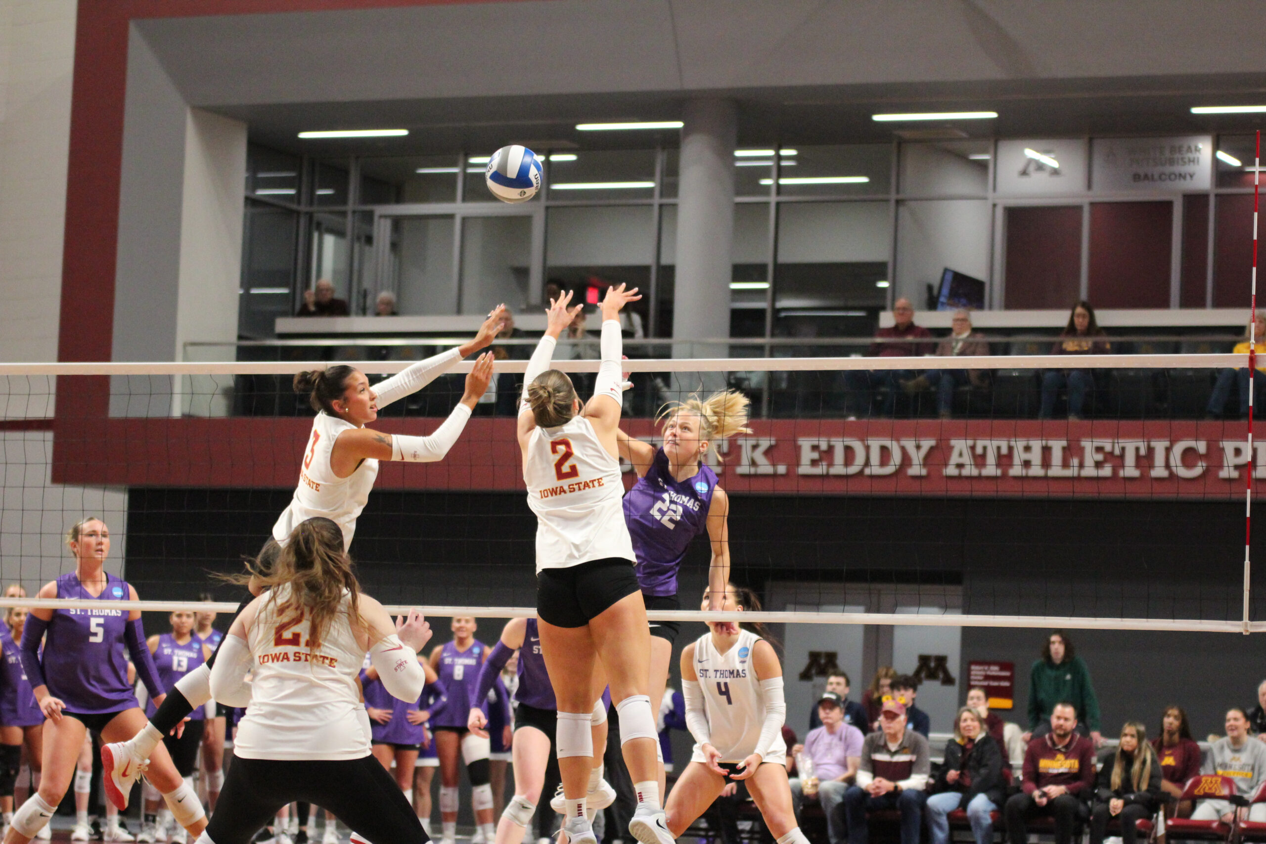 No. 5 Iowa State knocks out St. Thomas 3-2 in NCAA tournament’s first round