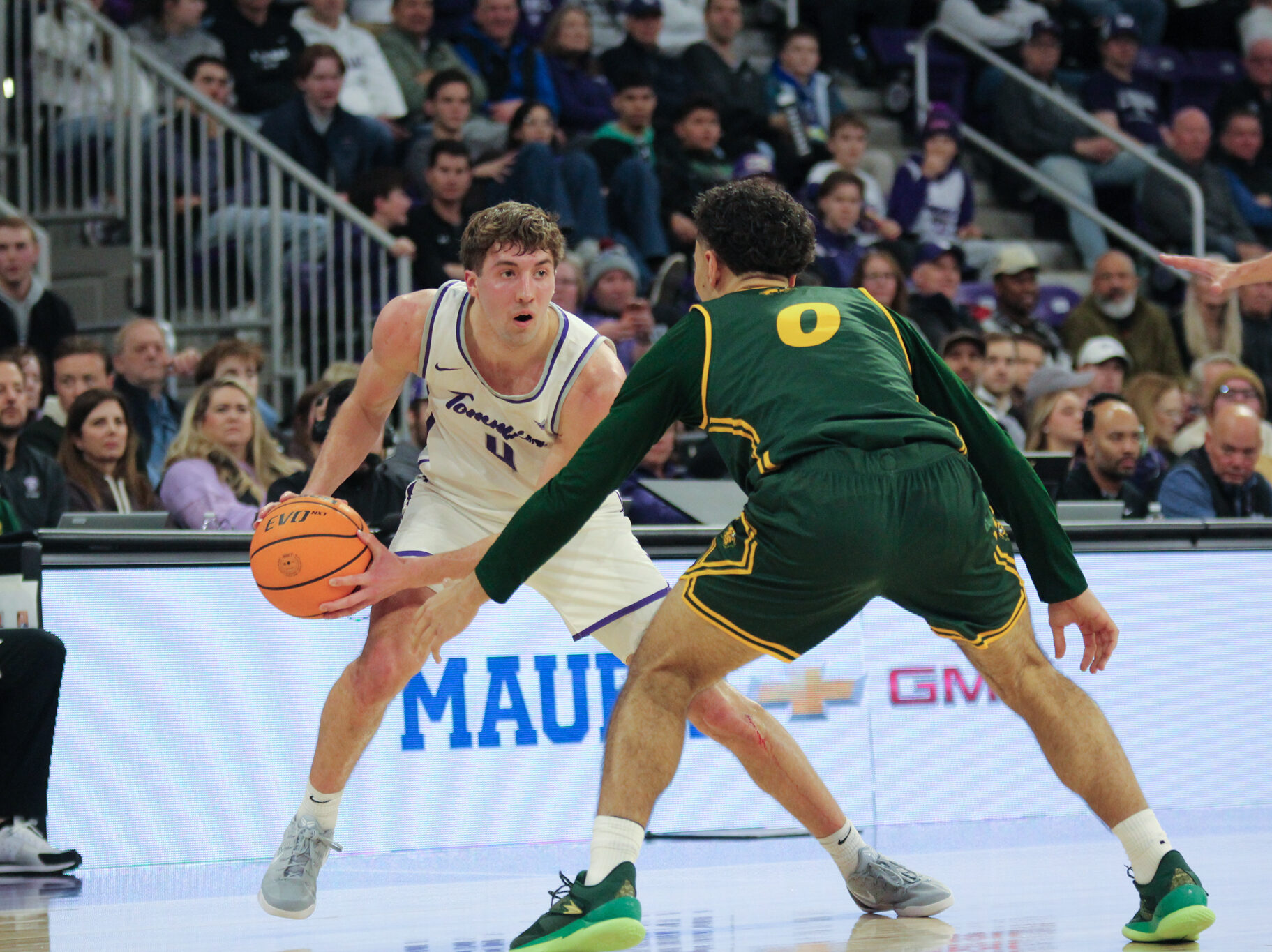 UST men’s basketball soars past Summit League leader North Dakota State 84-62