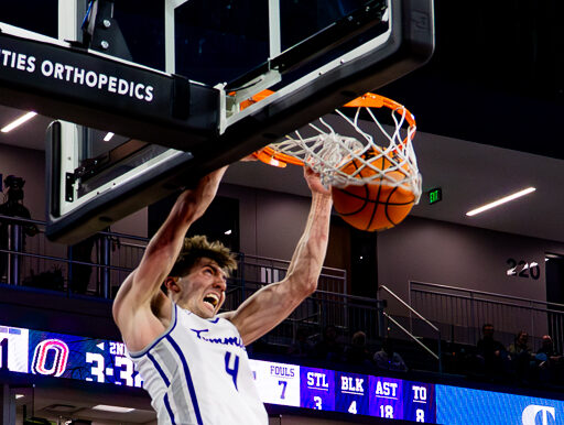 UST men’s basketball clinches No. 2 seed in regular season finale against Omaha 68-53