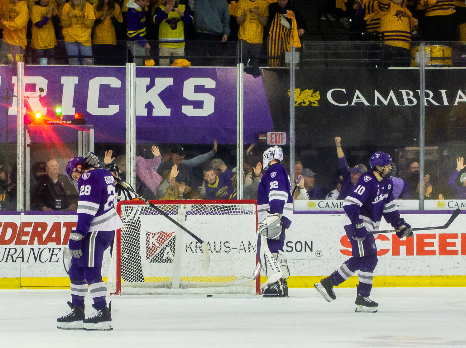 UST men’s hockey loses second consecutive Mason Cup final, Minnesota State claims 4-1 victory